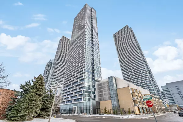 898 Portage Pkwy #2211, Vaughan, ON L4K 0J6