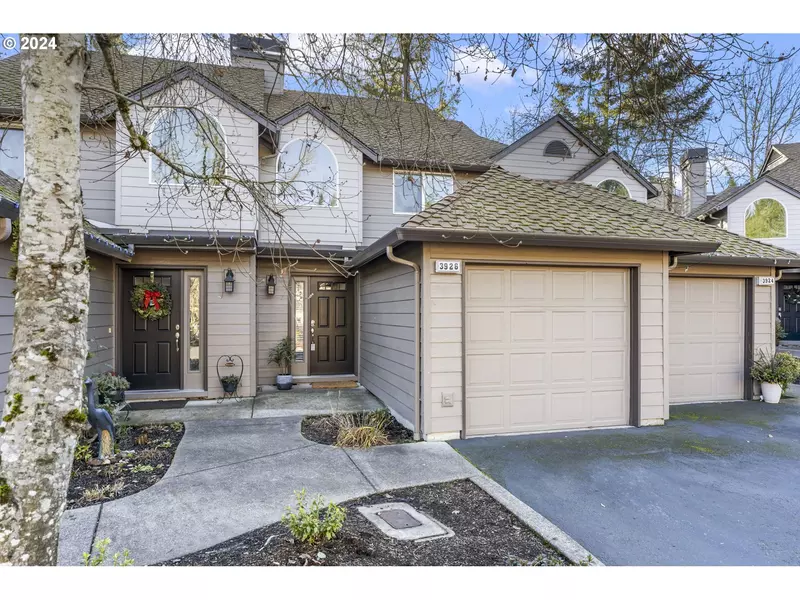 3926 CARMAN DR, Lake Oswego, OR 97035