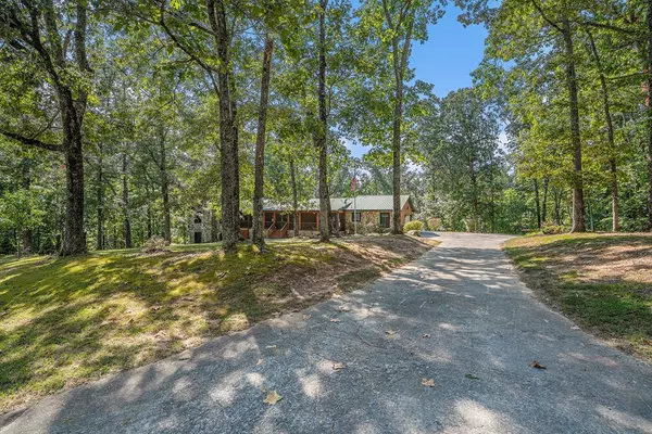 Blue Ridge, GA 30513,370 Davis Road