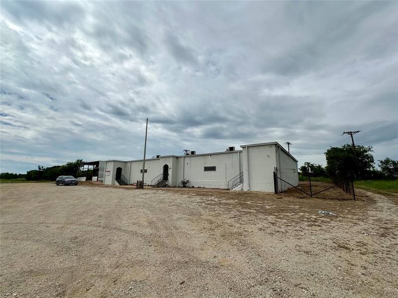 4686 E Hwy 114, Rhome, TX 76078