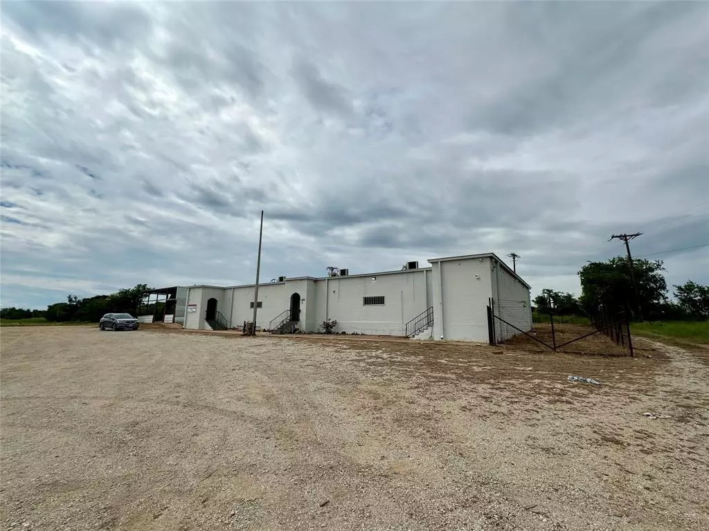 Rhome, TX 76078,4686 E Highway 114