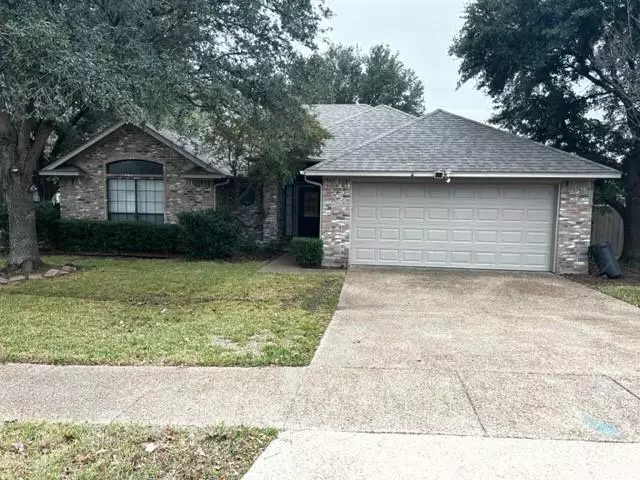 4 Atlantic Avenue, Midlothian, TX 76065