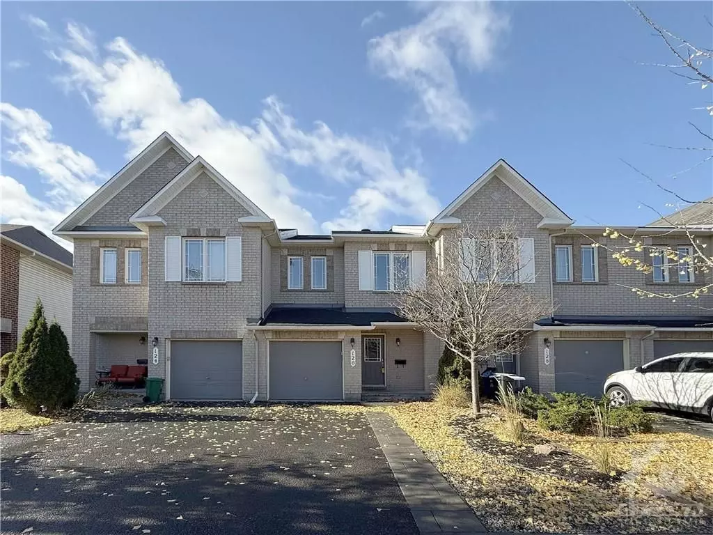 Barrhaven, ON K2J 0B1,126 SORENTO ST