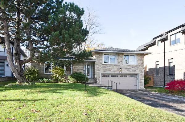 Toronto C15, ON M2K 1K7,25 Whittaker CRES