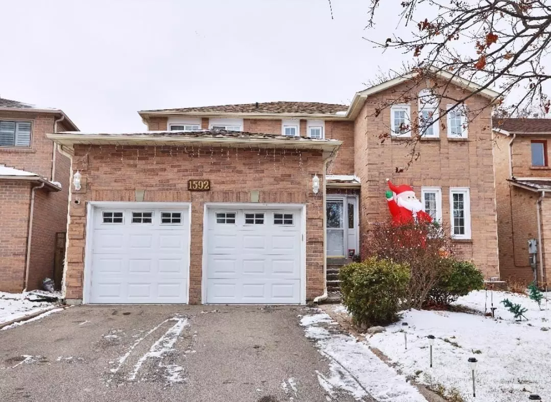 Pickering, ON L1V 5X5,1592 Kelvinway LN