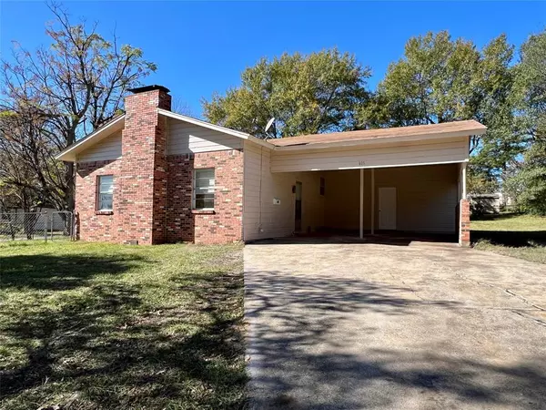 Mineola, TX 75773,605 Graham Street