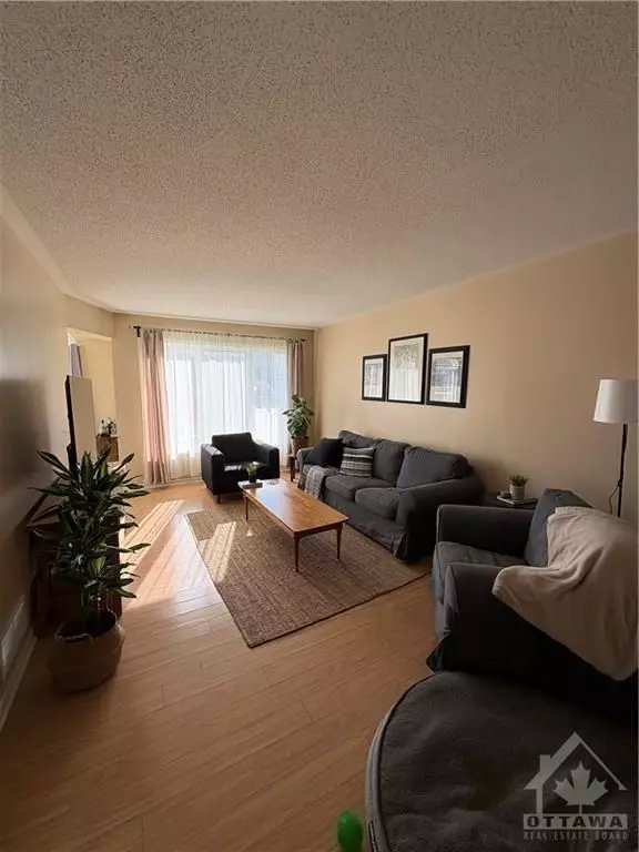 Kanata, ON K2W 1E7,59 SCAMPTON DR