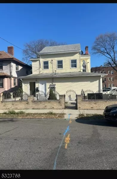 271 - 273 E 32nd St, Paterson City, NJ 07504