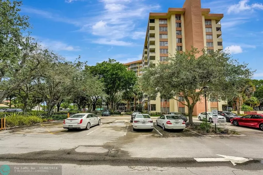 10777 W Sample Rd  #701, Coral Springs, FL 33065