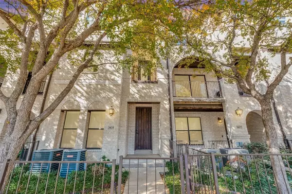 3835 Cole Avenue, Dallas, TX 75204