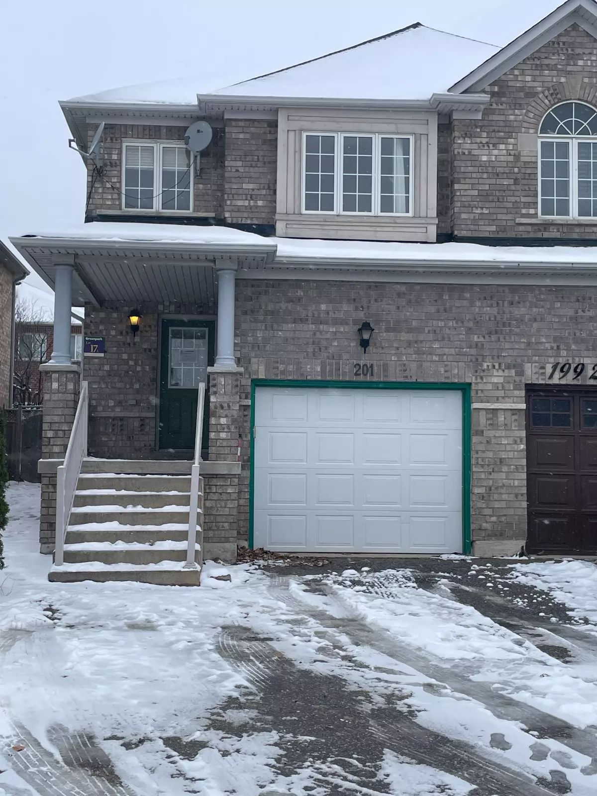 Brampton, ON L6P 1T4,201 Zia Dodda CRES