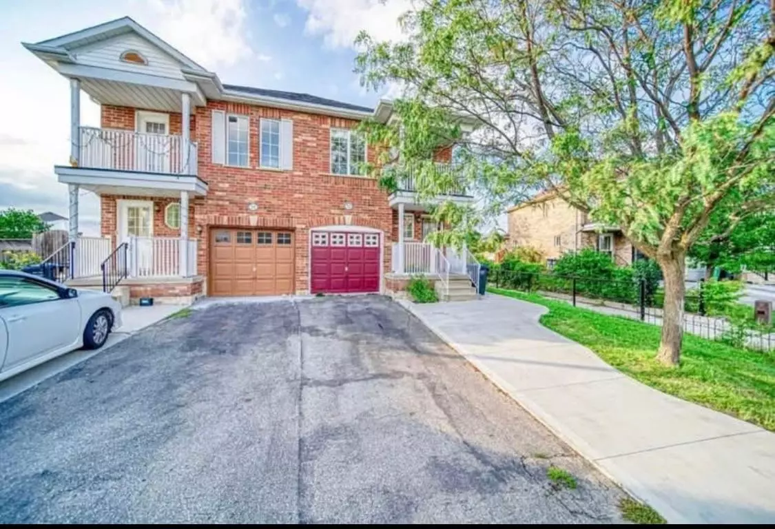 Brampton, ON L6X 4Z7,72 Wilmont CT