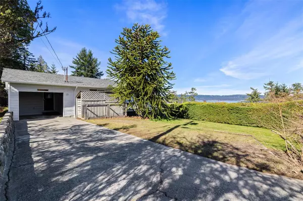 Salt Spring, BC V8K 1B1,312 Maliview Dr