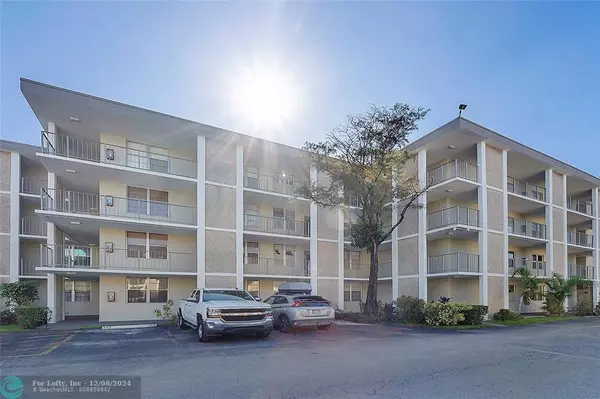 2998 NW 48th Ter  #429, Lauderdale Lakes, FL 33313