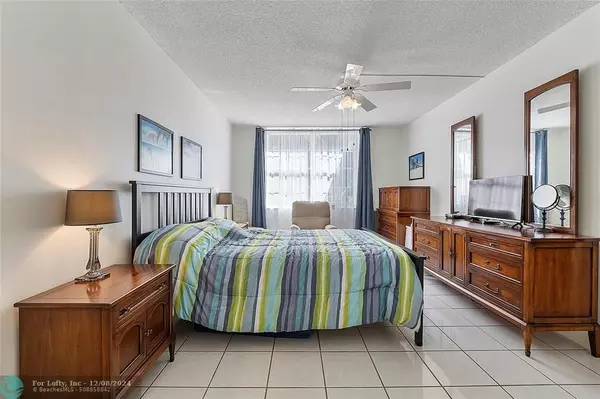 Lauderdale Lakes, FL 33313,2998 NW 48th Ter  #429