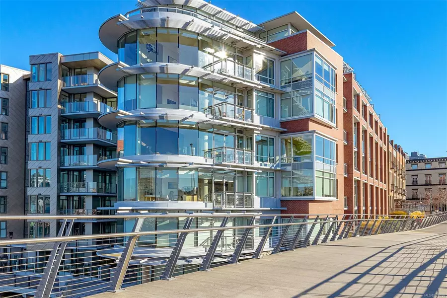 456 Pandora Ave #402, Victoria, BC V8W 0E3