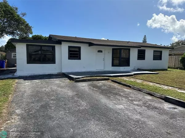 1060 SW 5th Ter, Deerfield Beach, FL 33441