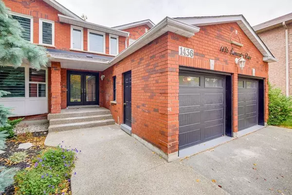 Oakville, ON L6M 3C3,1436 Stonecutter DR