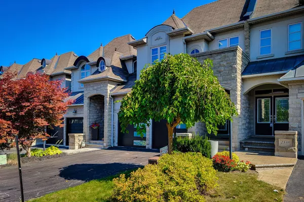 Oakville, ON L6M 0E8,2336 Wuthering Heights WAY