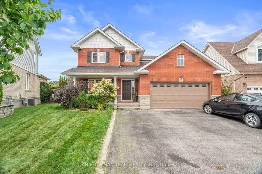 Oshawa, ON L1K 2Z6,1905 CLEARWATER CT