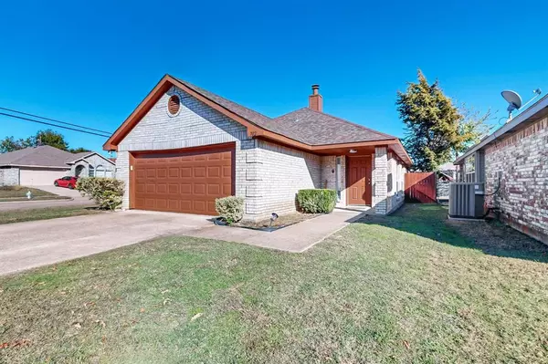 702 Rockett Lane, Cedar Hill, TX 75104