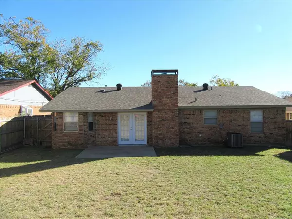 Watauga, TX 76148,7009 Quail Run