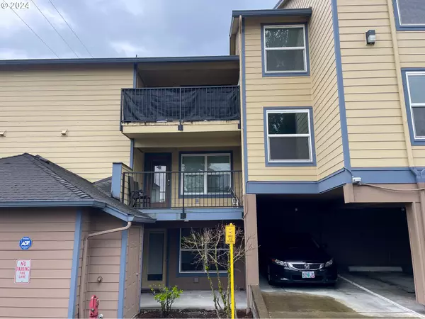 273 SE 162ND AVE #310, Portland, OR 97233