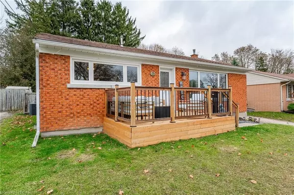 Guelph, ON N1E 3T4,23 DUMBARTON ST