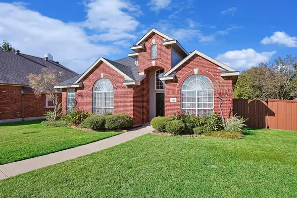 2570 Wagonwheel Drive, Rockwall, TX 75032