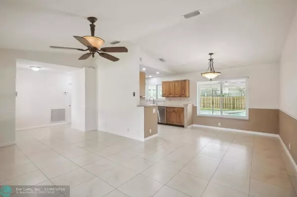 Deerfield Beach, FL 33442,1365 SW 29th Ave