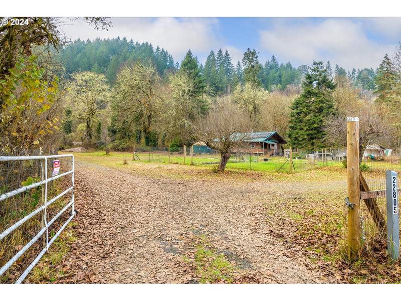 22805 WILLOW LN, Veneta, OR 97487