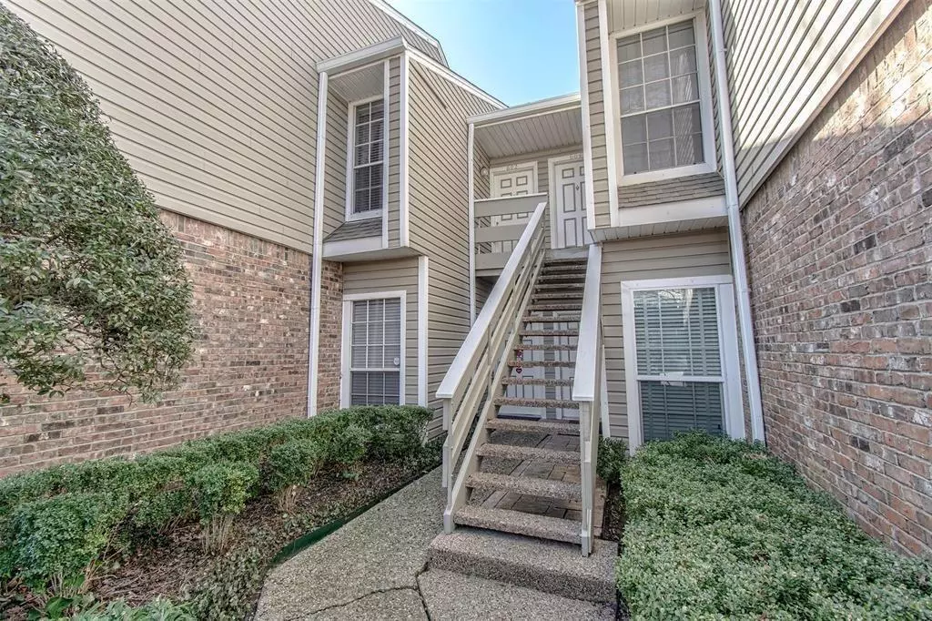 Dallas, TX 75243,8555 Fair Oaks Crossing #602