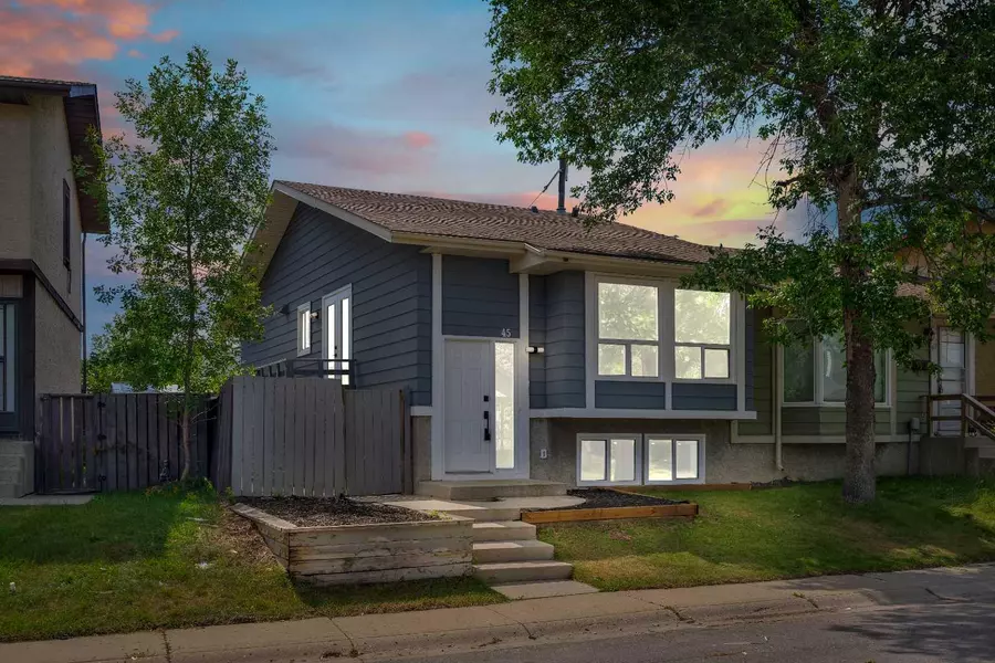 45 Templemont DR Northeast, Calgary, AB T1Y 4Z5