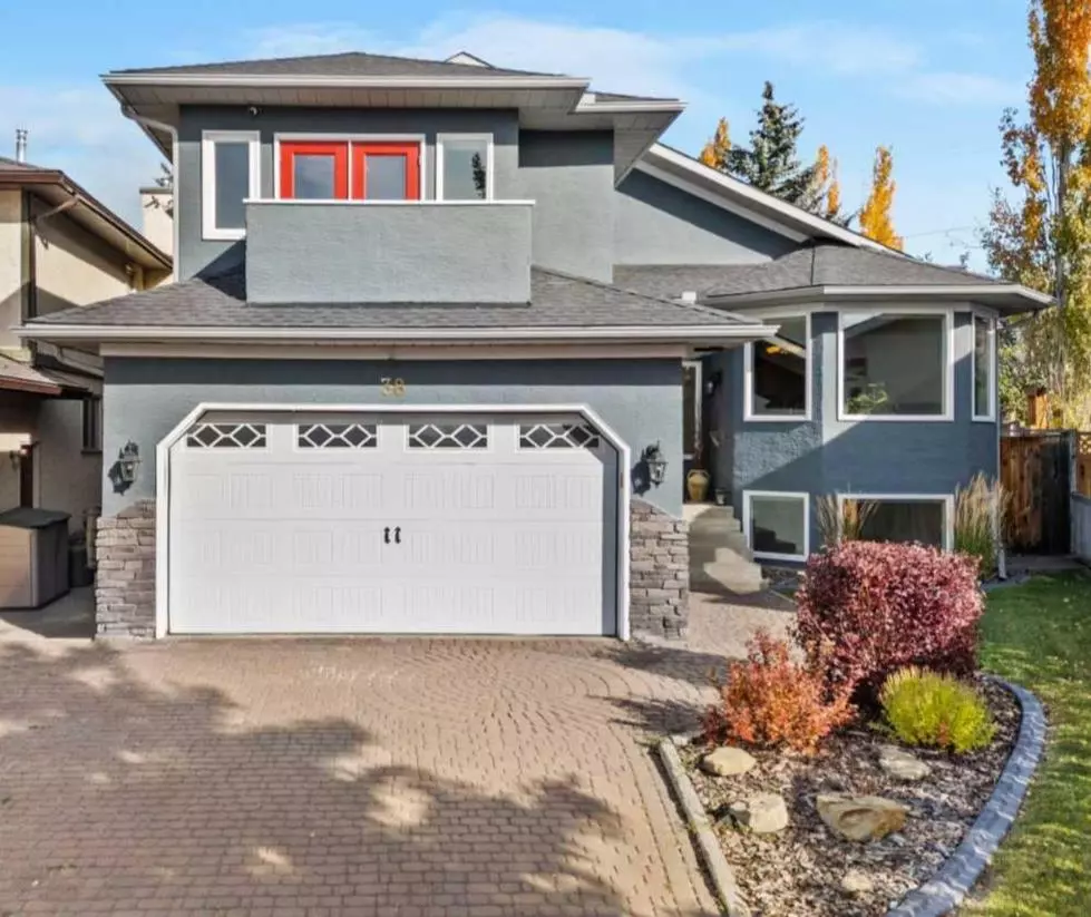 Calgary, AB T2W6A7,38 Woodbriar PL SW