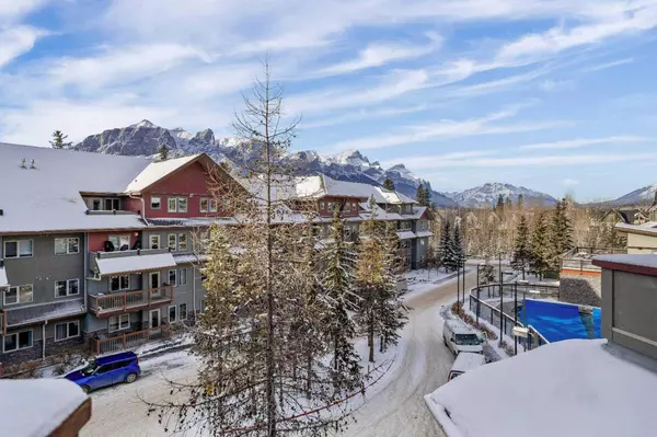 Canmore, AB T1W 3J2,107 Montane RD #323