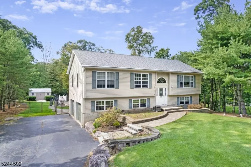 703 Otterhole Rd, West Milford Twp., NJ 07480