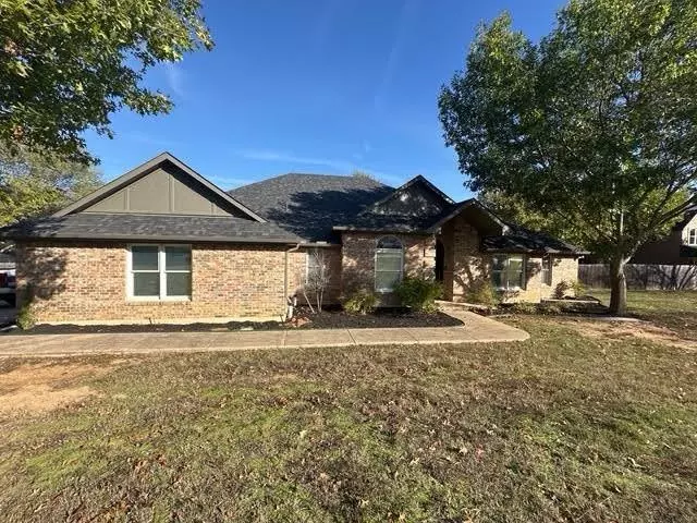 165 S Forest Lane, Double Oak, TX 75077