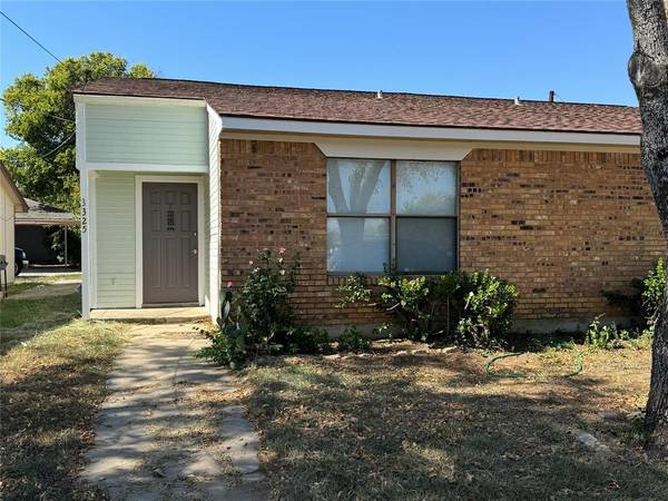 3325 Fallmeadow Street, Denton, TX 76207