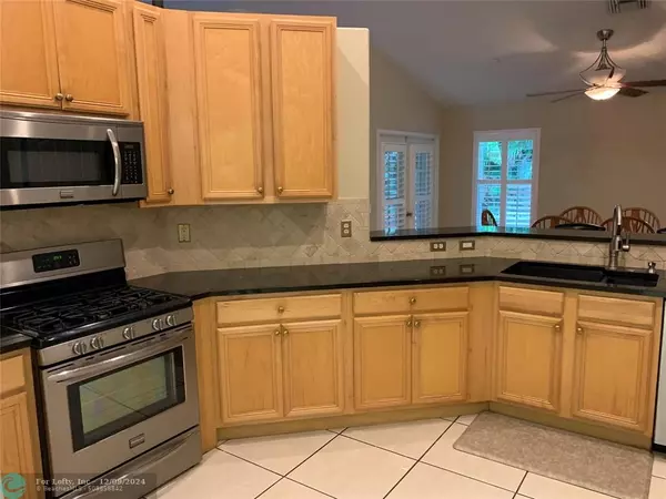 Jupiter, FL 33458,474 Otter Ln