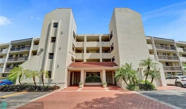 110 Lake Emerald Dr  #409, Oakland Park, FL 33309