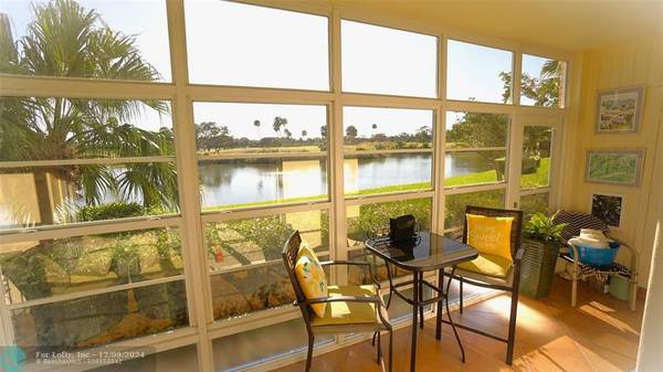 33 Vista Gardens Trl  #107, Vero Beach, FL 32962