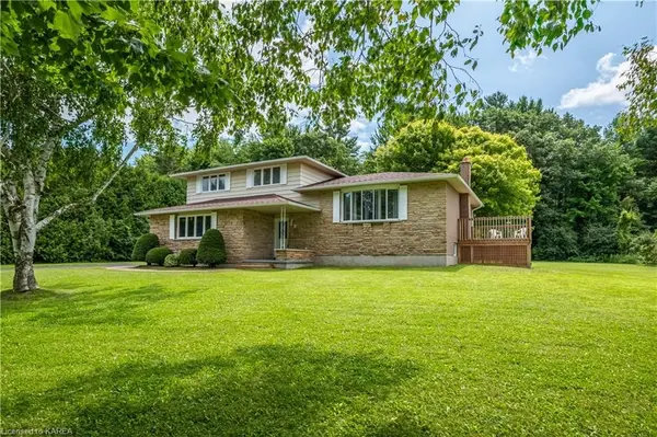 Kingston, ON K0H 1S0,8 WAGNER ST