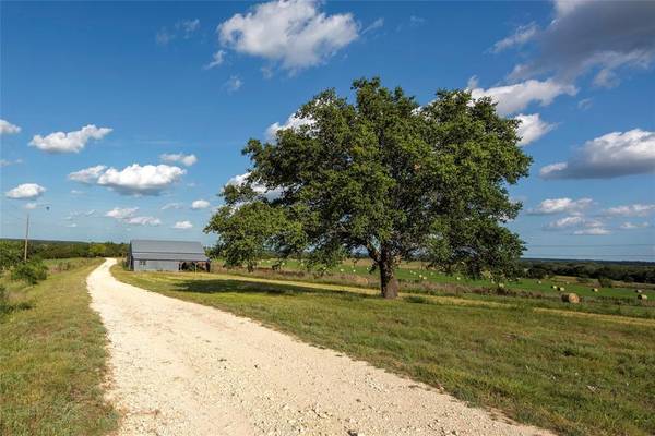 557 Private Road 1544, Hico, TX 76457