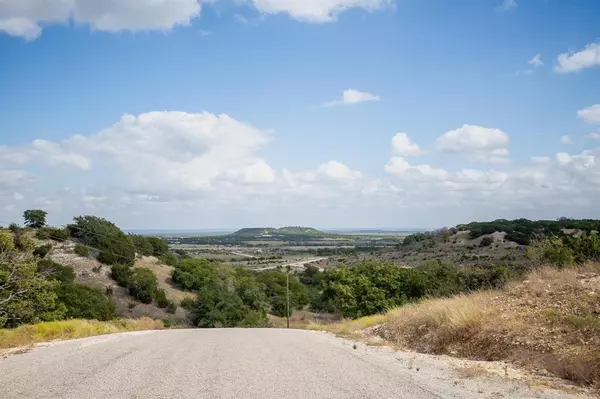 Glen Rose, TX 76690,1584 Hidden Oaks Trail Trail