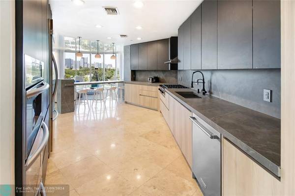 Fort Lauderdale, FL 33301,301 Hendricks Isle  #PENTHOUSE 7