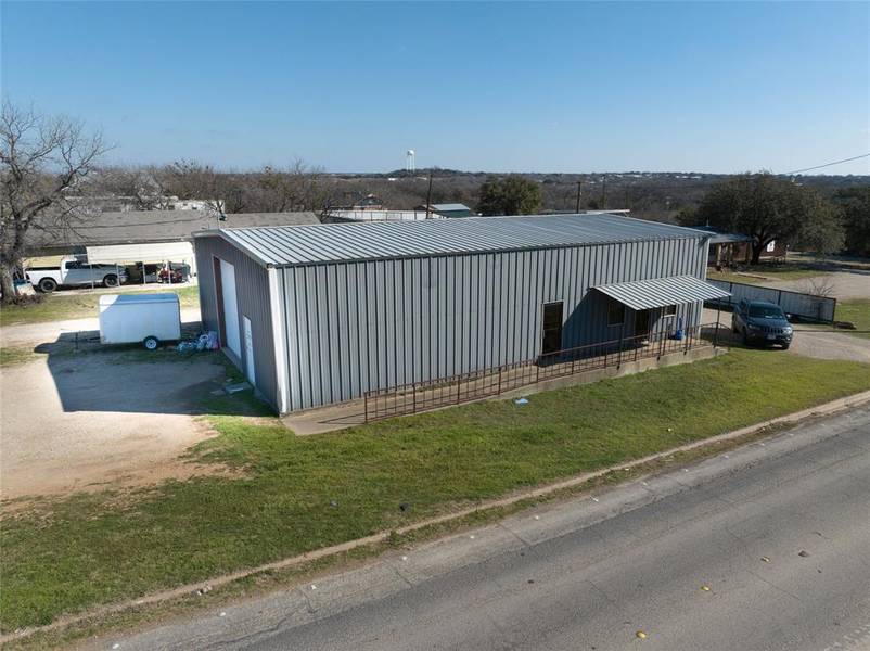 1108 N Breckenridge Avenue, Breckenridge, TX 76424