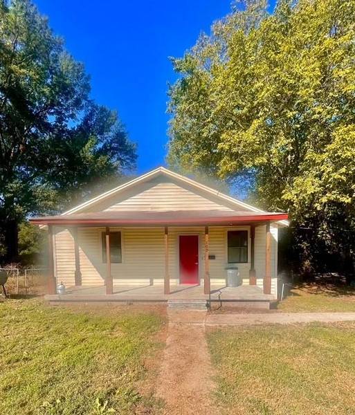 109 N Huckaby Street, Vivian, LA 71082