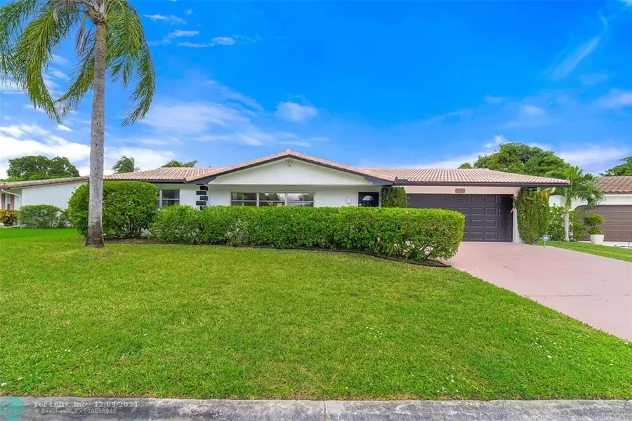 11055 NW 37th St, Coral Springs, FL 33065