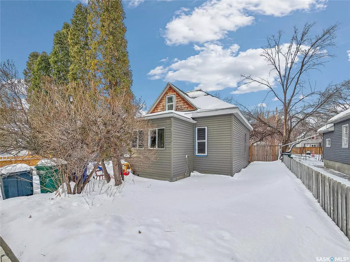 Saskatoon, SK S7M 1T6,527 F AVENUE S