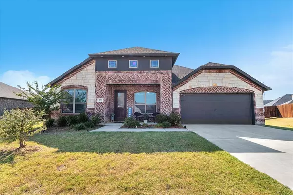 2097 S Abela, Waxahachie, TX 75165